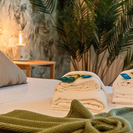 Natural Chic - 15 Min Dall'arena & Garage فيرونا
